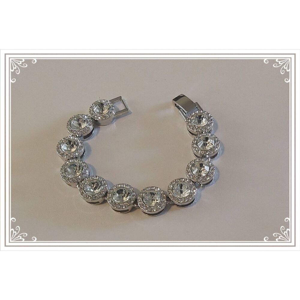 Trendy Goth Silver Bling Pave Rhinestone Round Halo Link Bracelet